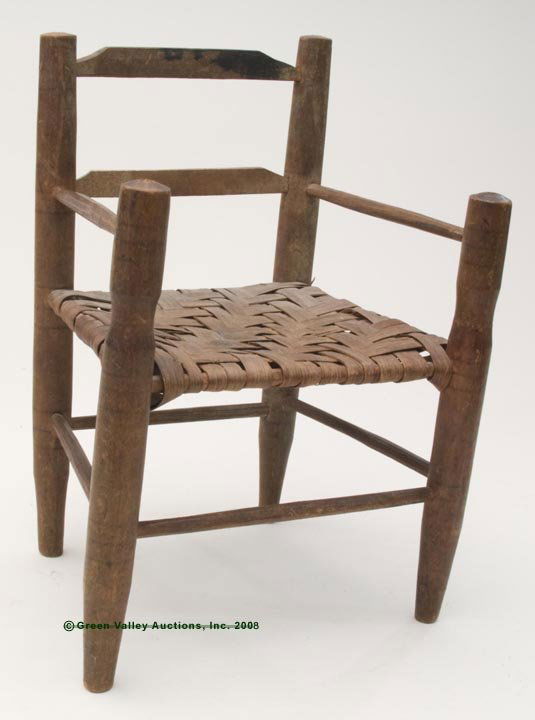 split bottom chair and pic Split bottom chair and pic